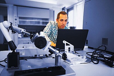 薪水： 服务/技术销售和服务支持 6